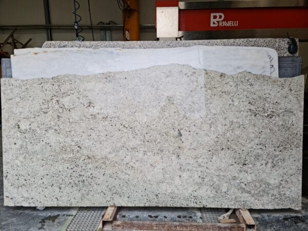 granit colonial white slab3 scaled