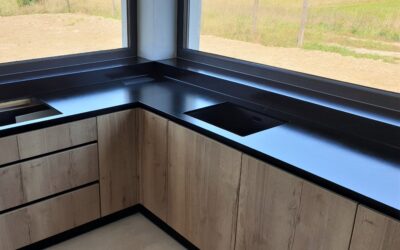 NERO ASSOLUTO satyna