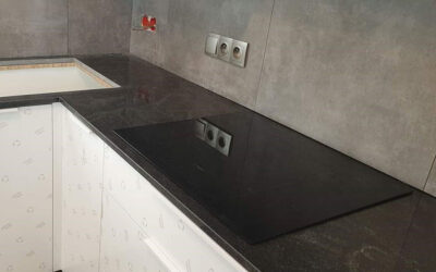 VIRGINIA BLACK poler